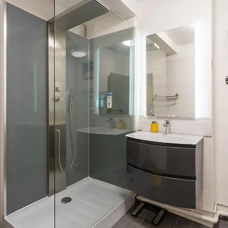 Bright & Contemporary 2bd * Parigi