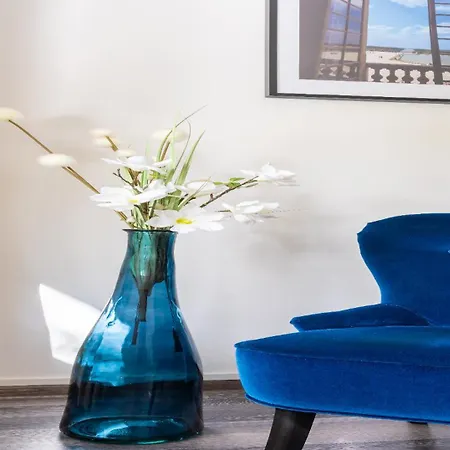 Appartamento Bright & Contemporary 2bd